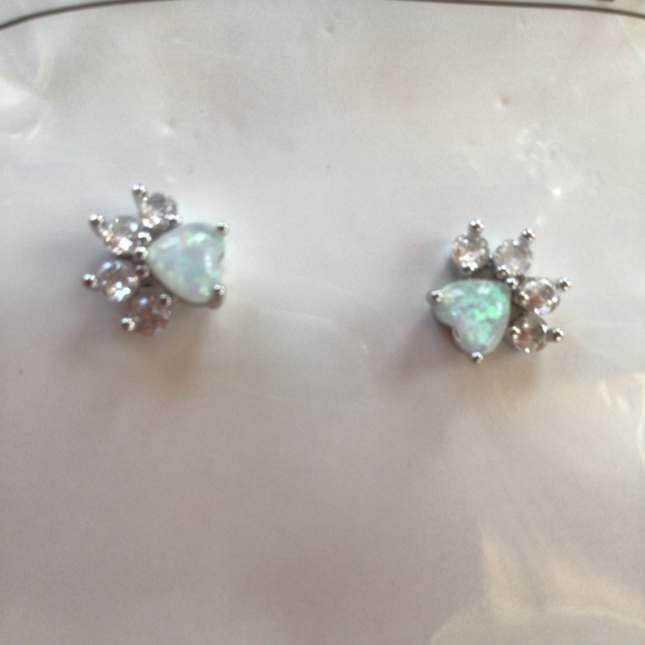 Jewelry - Opal and rhinestone Dog Paw Studs in Silvertone